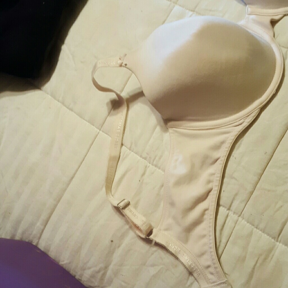 Lightly lined full coverage 38d - Picture 2 of 3